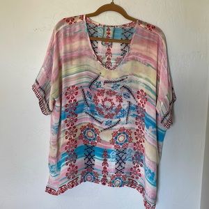 Beautiful silk short sleeved Johnny Was tunic🌸